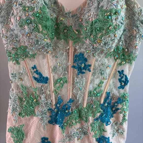 Boutique Formal Beaded Dress by Rachel Allan In Size 0 Removable Strapless - Picture 4 of 11